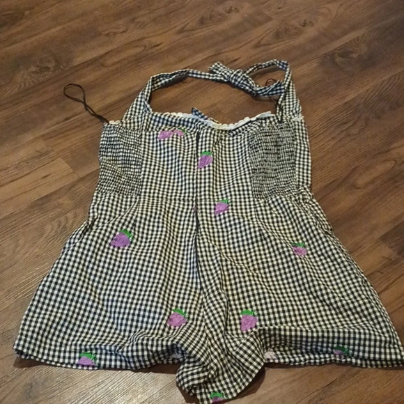 Timeless London ModCloth Black Gingham Embroidered Grape Halter Shorts Romper A7 - Picture 6 of 6